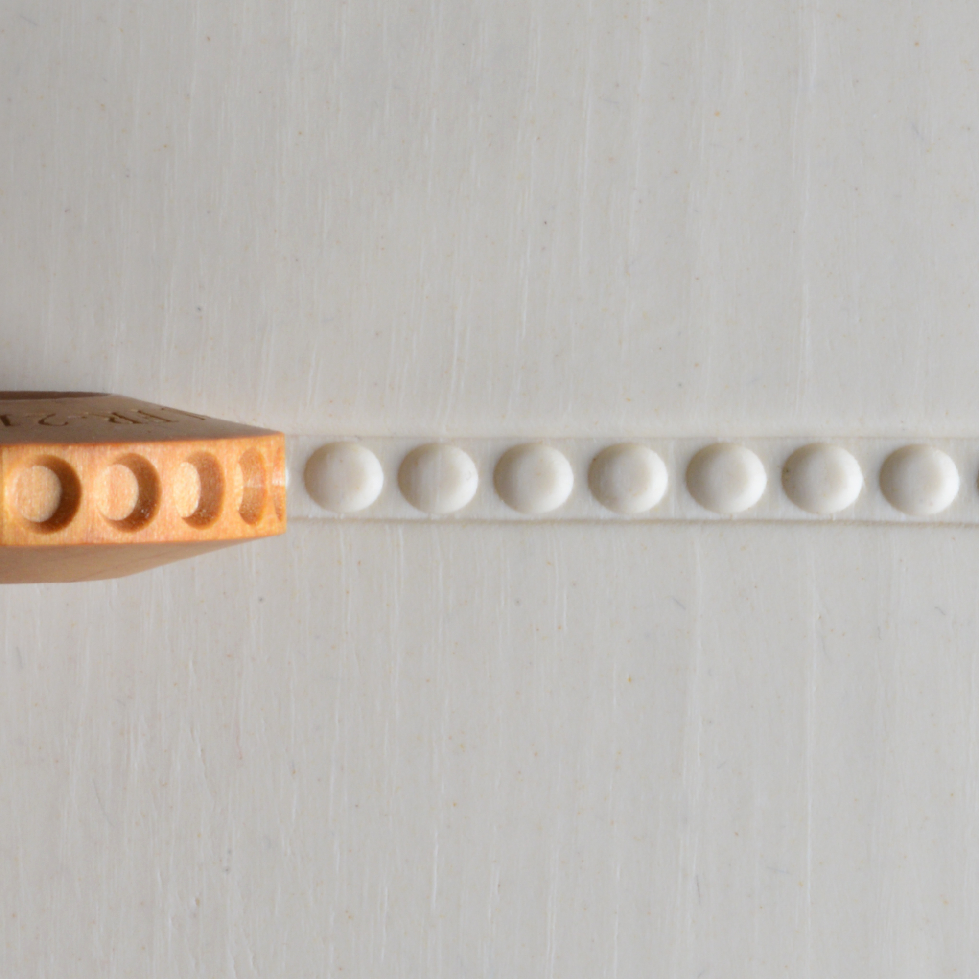 MKM Pottery Tools Row of Dots FR21